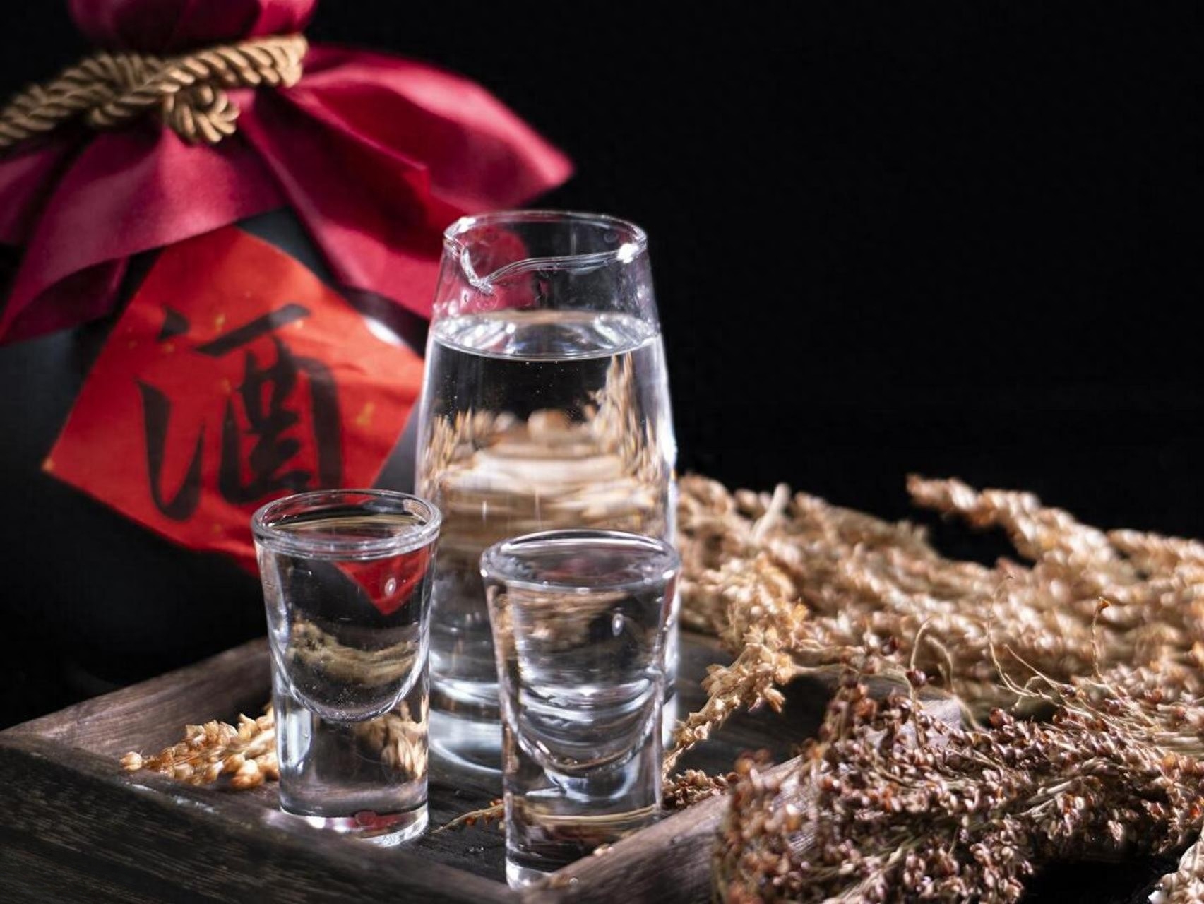 买白酒时，遇到这3种再便宜也别要！行家都把它们拉入“黑名单”